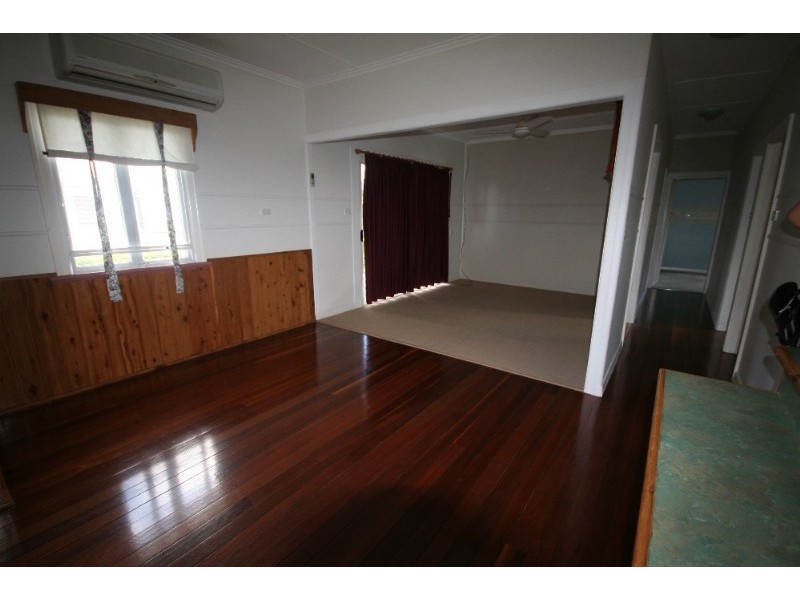 30 Rainbow Street, Biloela QLD 4715