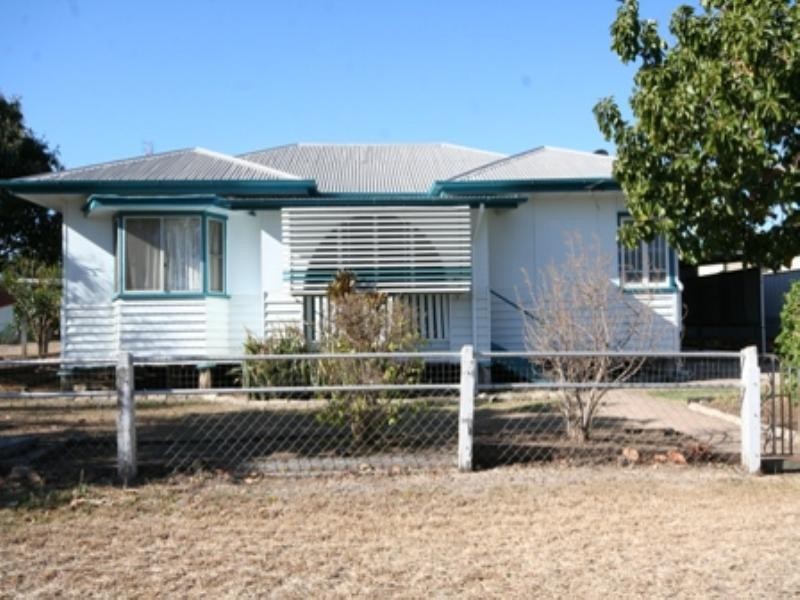4 Callide Street, Biloela QLD 4715