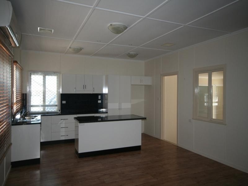 21 Bell Street, Biloela QLD 4715