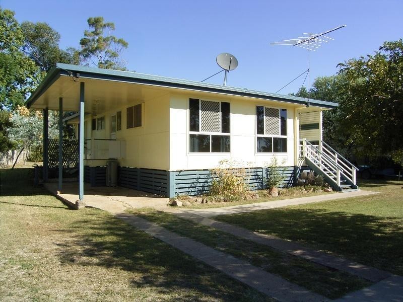 34 Dee Street, Biloela QLD 4715