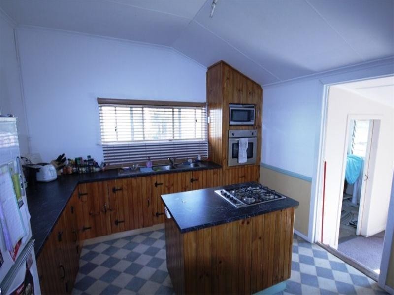 157 Kariboe Street, Biloela QLD 4715