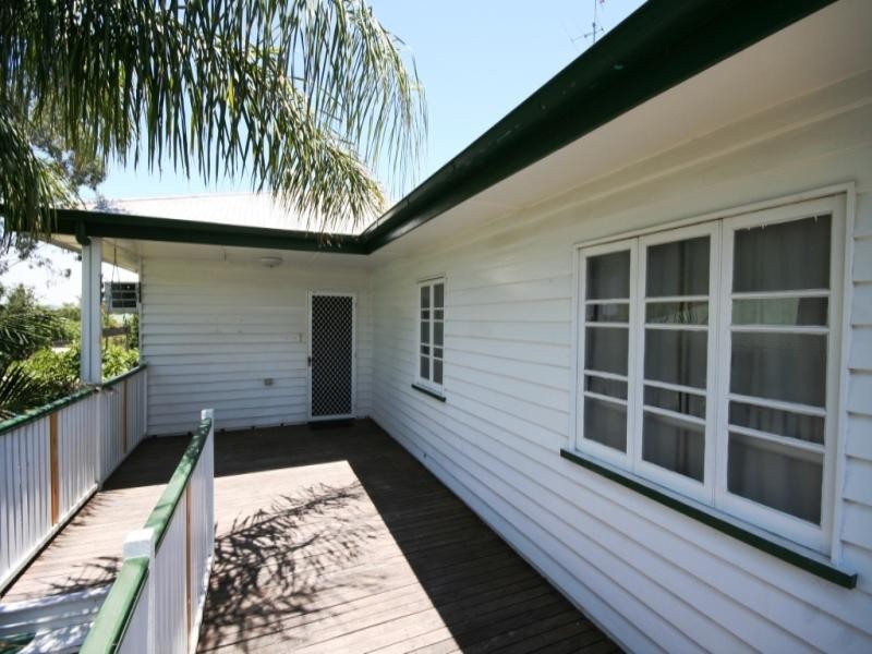 29 Kroombit Street, Biloela QLD 4715