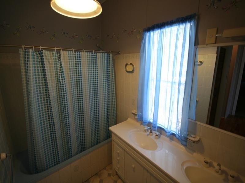 29 Kroombit Street, Biloela QLD 4715