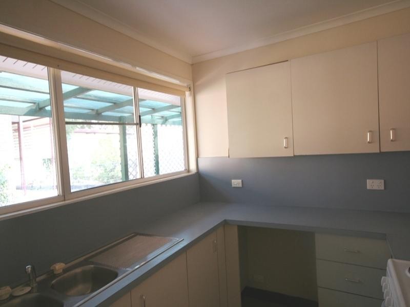 4 Raglan Street, Biloela QLD 4715