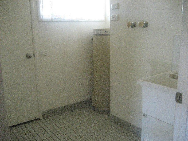 25 Ward Crescent, Biloela QLD 4715