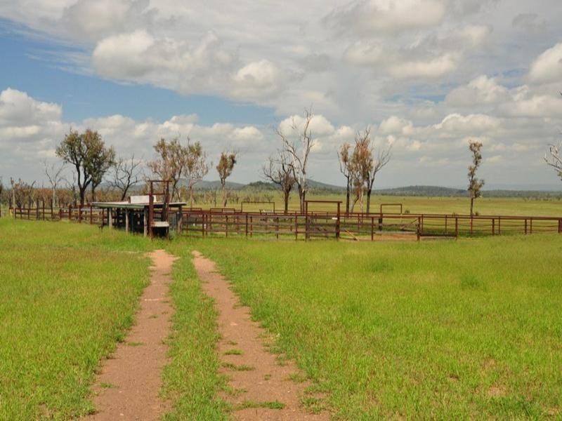 Banana QLD 4702