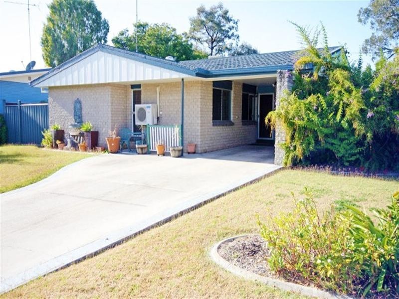 14 Lookerbie Street, Biloela QLD 4715