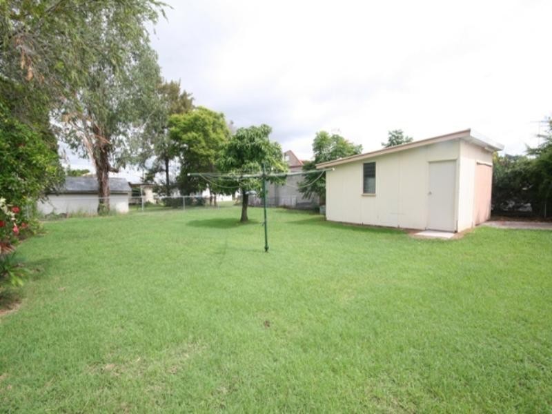 35 Rainbow Street, Biloela QLD 4715