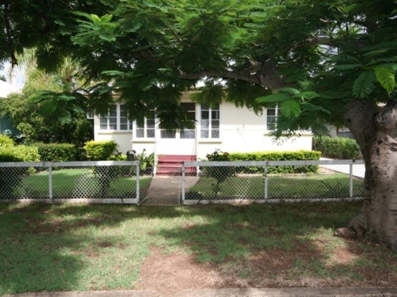 35 Rainbow Street, Biloela QLD 4715