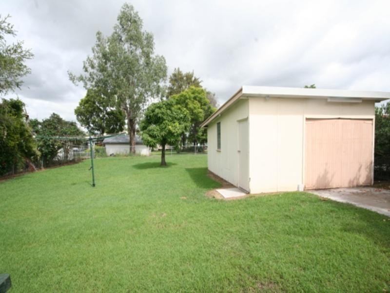 35 Rainbow Street, Biloela QLD 4715