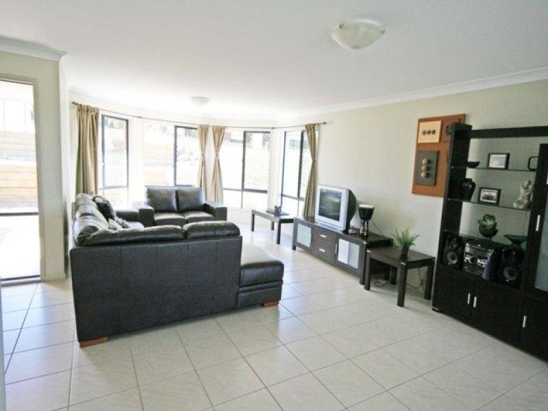 17 Raglan Street, Biloela QLD 4715