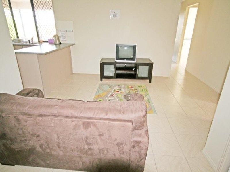 17 Raglan Street, Biloela QLD 4715