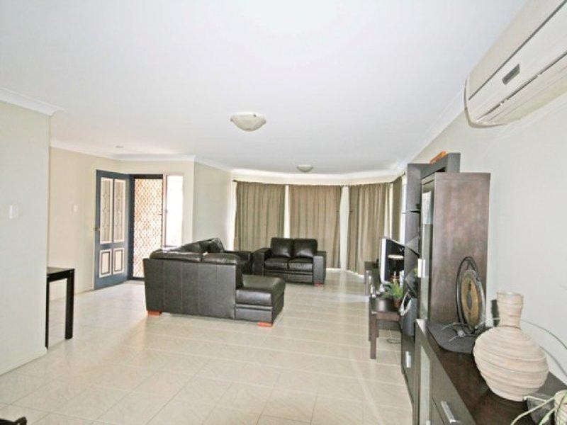 17 Raglan Street, Biloela QLD 4715