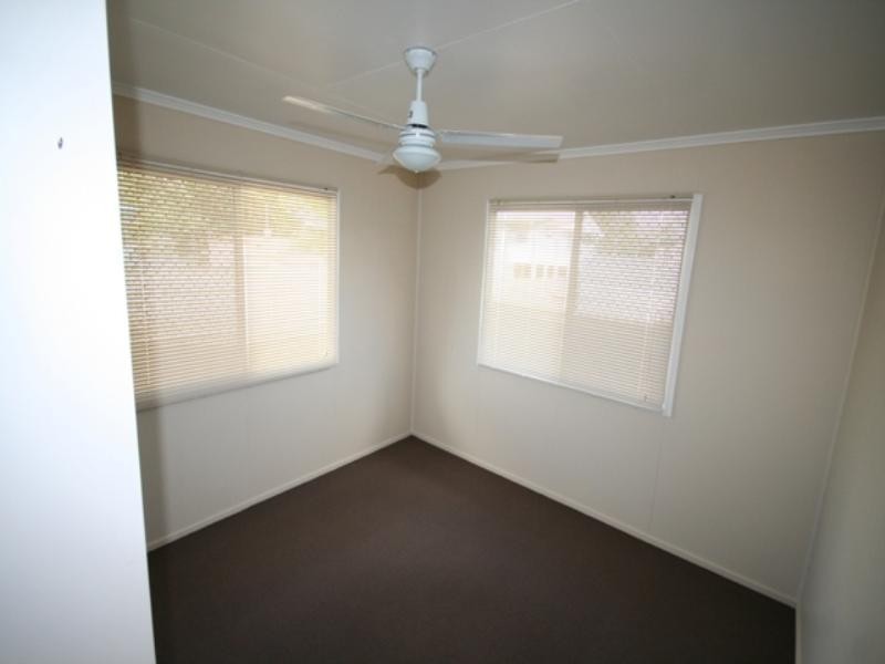 10 Dee Street, Biloela QLD 4715