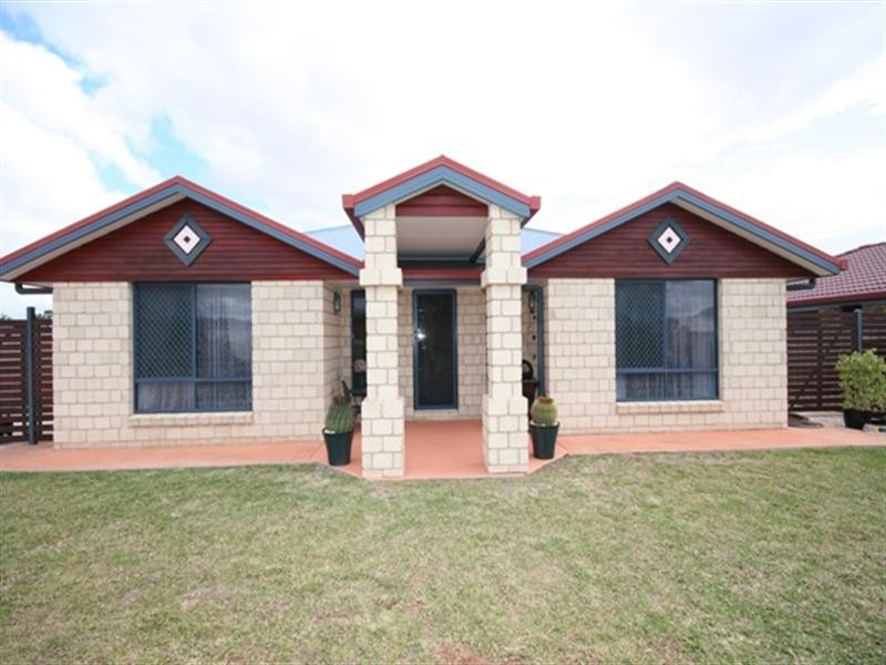 8 Ebony Way, Biloela QLD 4715