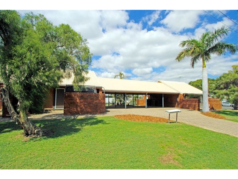 1, 2 & 3 84 Kroombit Street, Biloela QLD 4715