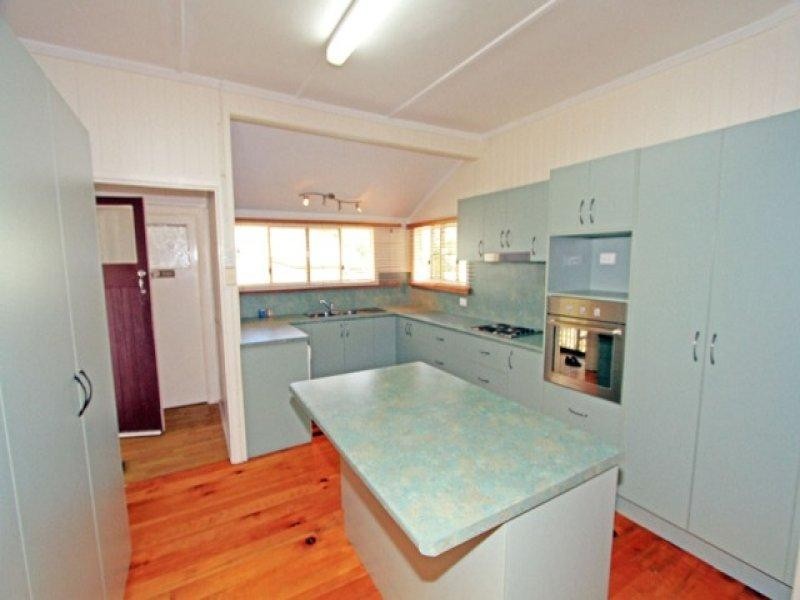 15-15A Grevillea Street, Biloela QLD 4715