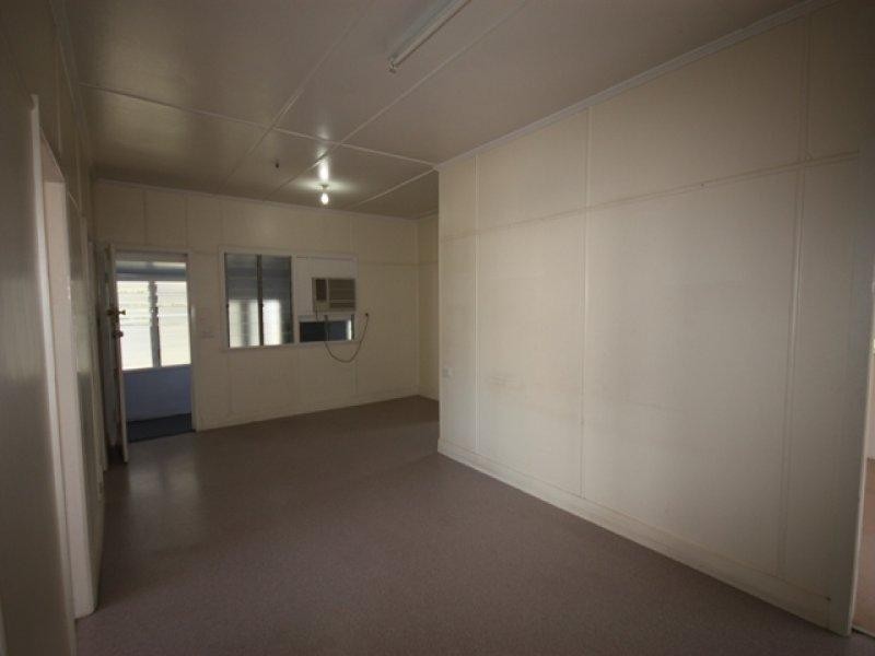 17 Bell Street, Biloela QLD 4715