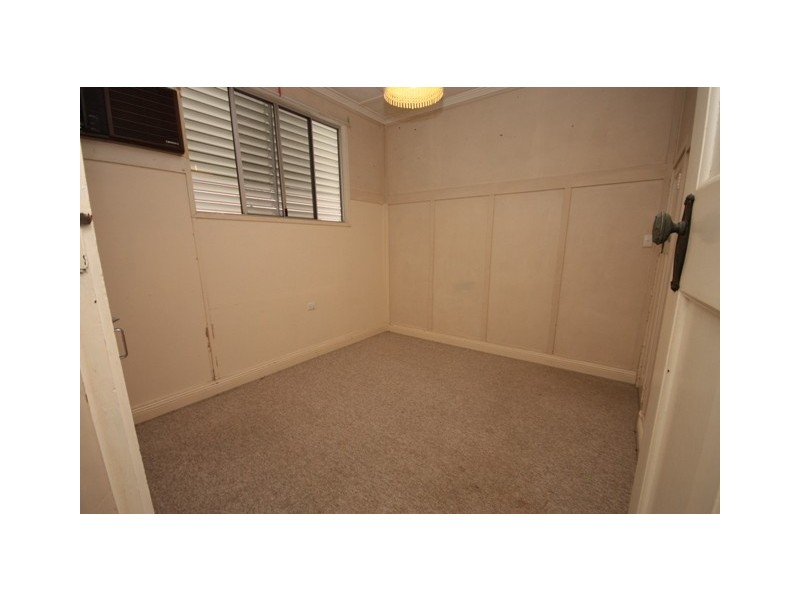 59 Bell Street, Biloela QLD 4715