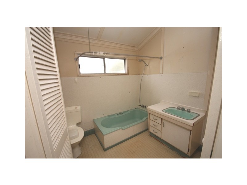 59 Bell Street, Biloela QLD 4715