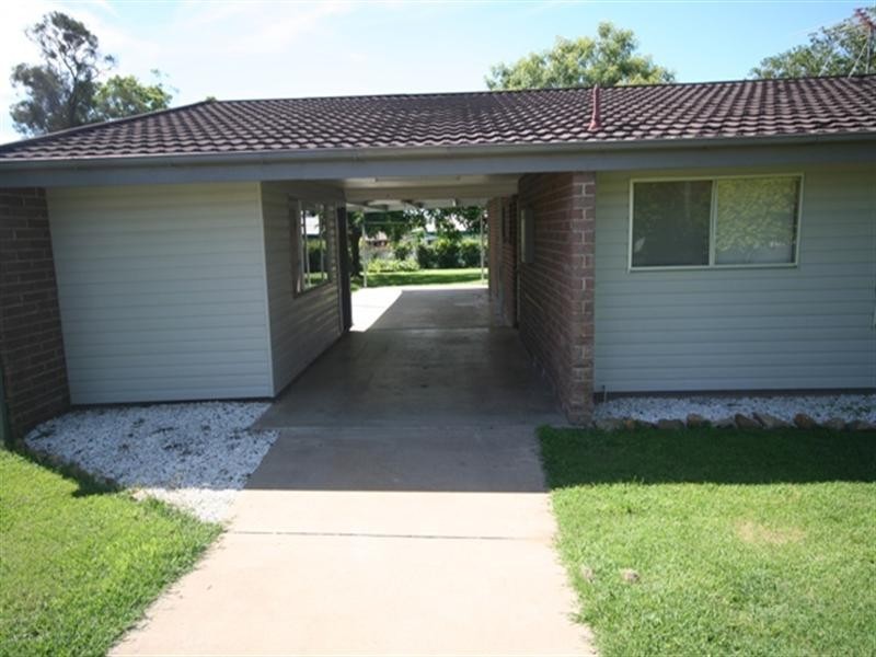 25 Woolein Crescent, Biloela QLD 4715