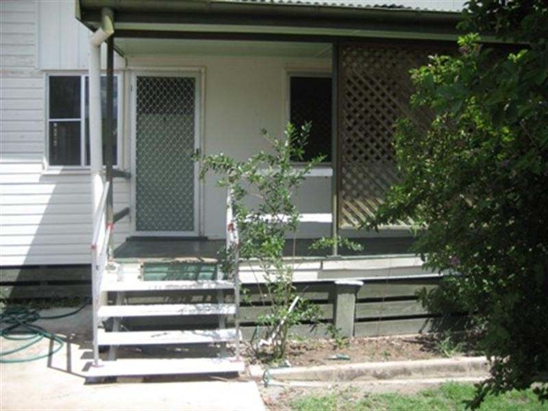1/59 Bell Street, Biloela QLD 4715