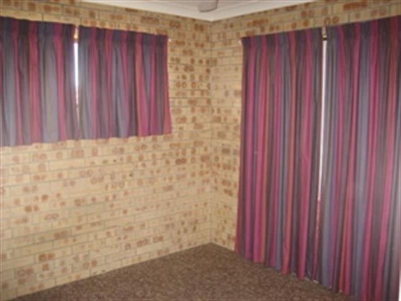 2/3 Gallagher Court, Biloela QLD 4715