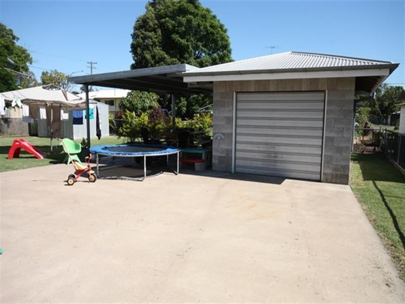 1 Lookerbie Street, Biloela QLD 4715