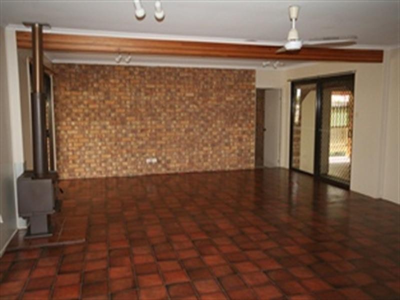 54 Lawrence Street, Biloela QLD 4715