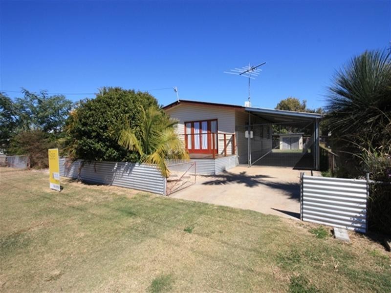 151 Bell Street, Biloela QLD 4715