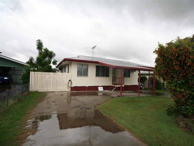 18 Tiamby Street, Biloela QLD 4715