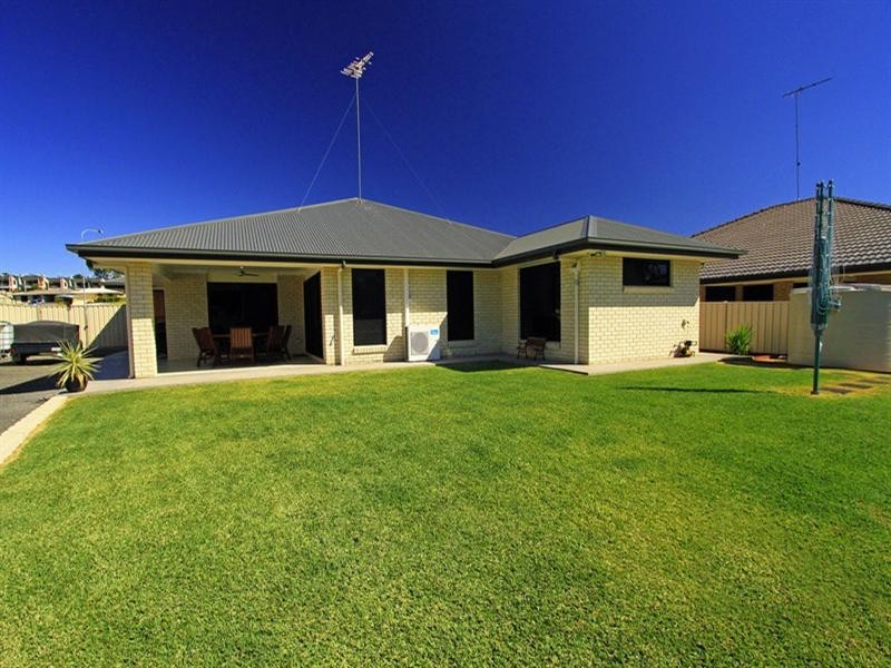 23 Paroz Crescent, Biloela QLD 4715