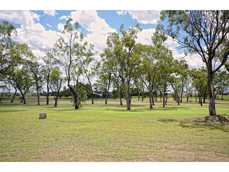10 Dee Street, Biloela QLD 4715