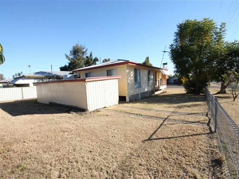 176 Kariboe Street, Biloela QLD 4715