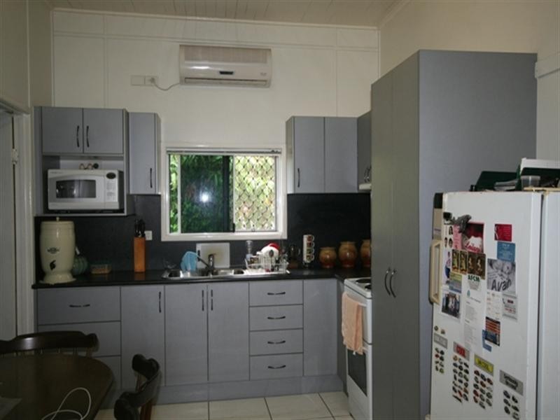 49 Kroombit Street, Biloela QLD 4715