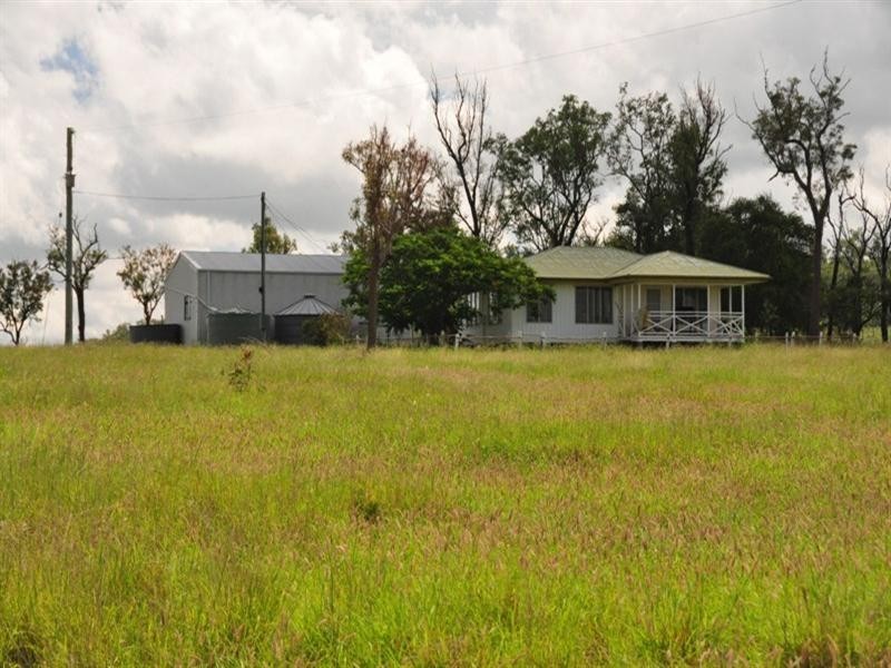 Banana QLD 4702
