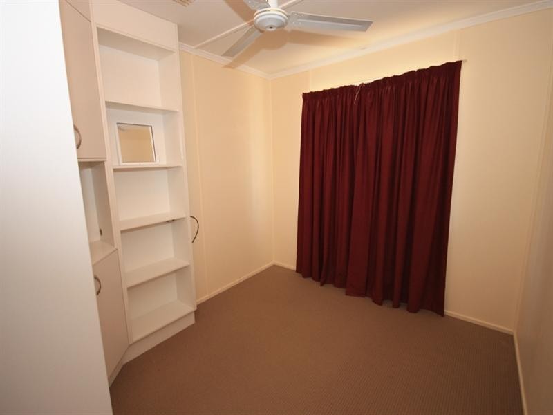 8 Dee Street, Biloela QLD 4715