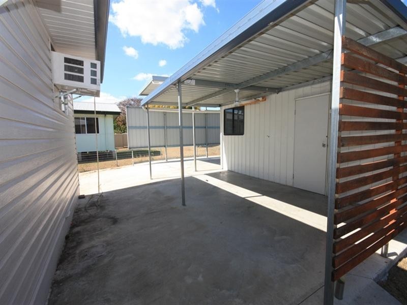 8 Dee Street, Biloela QLD 4715