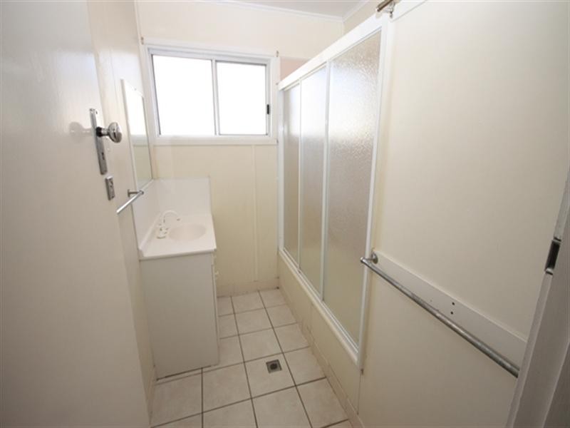 176 Kariboe Street, Biloela QLD 4715