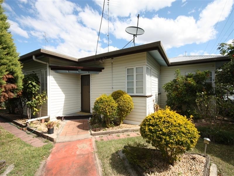 83 Kroombit Street, Biloela QLD 4715