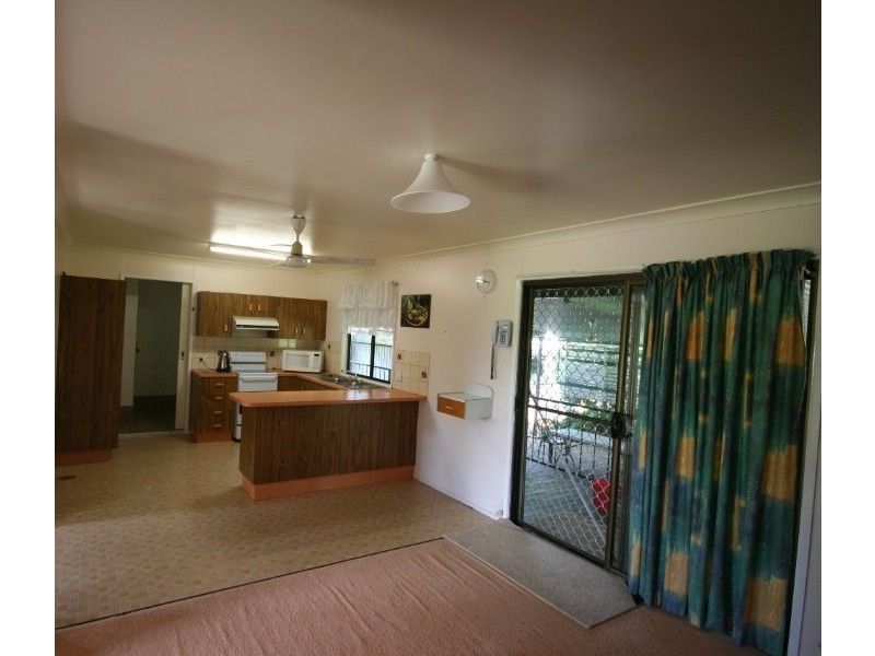 1 Moriarty Street, Banana QLD 4702