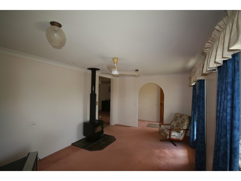 1 Moriarty Street, Banana QLD 4702