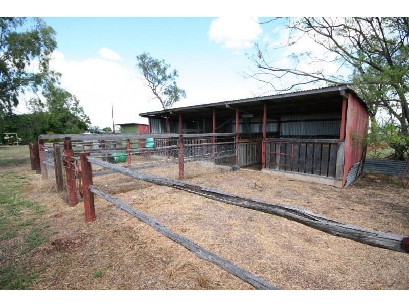 1 Moriarty Street, Banana QLD 4702