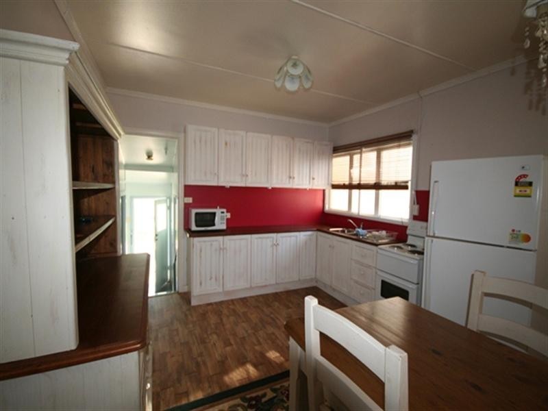 31 Kroombit Street, Biloela QLD 4715