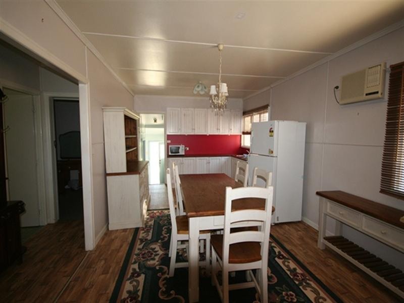 31 Kroombit Street, Biloela QLD 4715