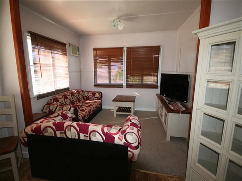 31 Kroombit Street, Biloela QLD 4715