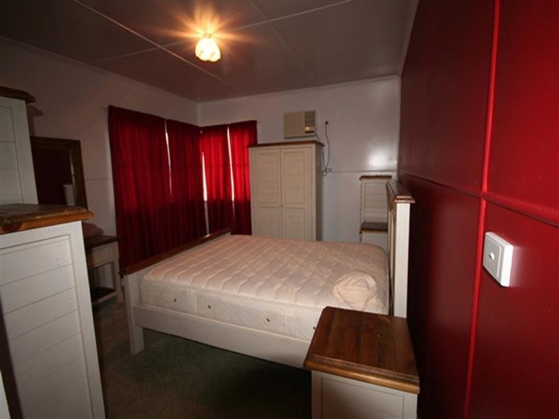 31 Kroombit Street, Biloela QLD 4715