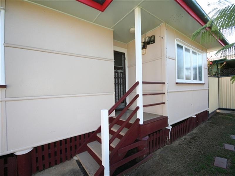 31 Kroombit Street, Biloela QLD 4715