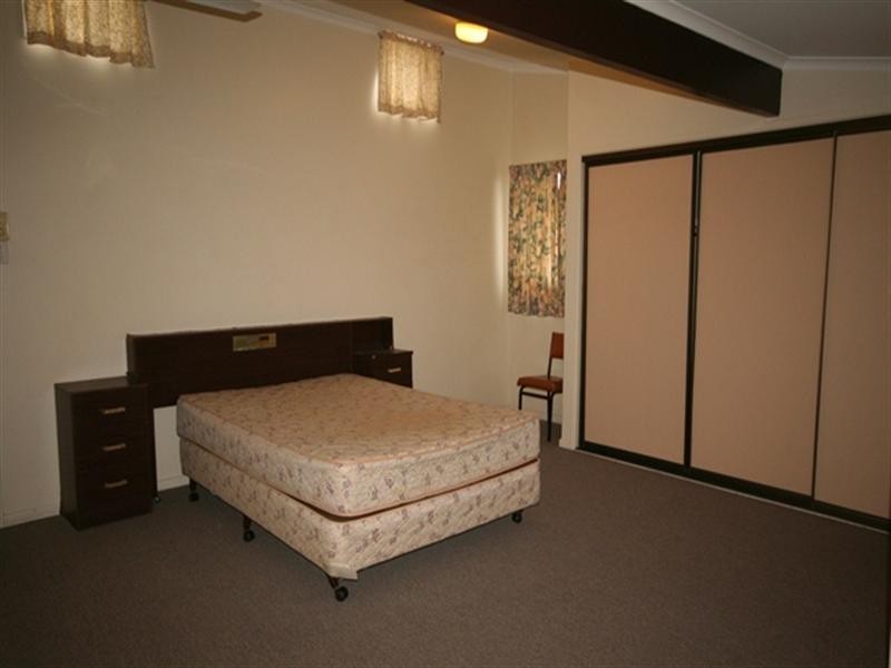 1/82-84 Kariboe Street, Biloela QLD 4715