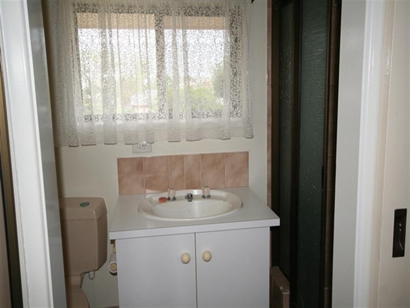 1/82-84 Kariboe Street, Biloela QLD 4715